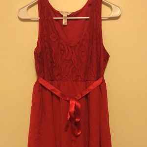 Red lace maternity dress/top with tie under bust.